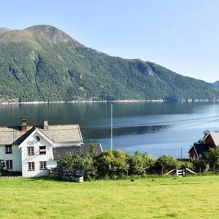 7 Person In Vagland, Cleaning Included Holiday home